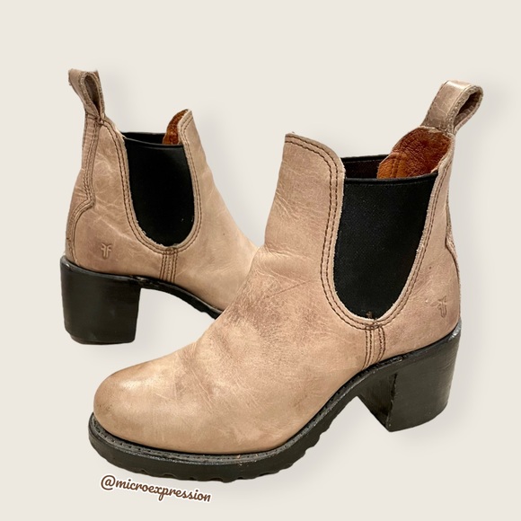 $399 Frye Sabrina Chelsea Vintage Tan/Taupe Leather Pull On Heeled Ankle Boot - Picture 9 of 16